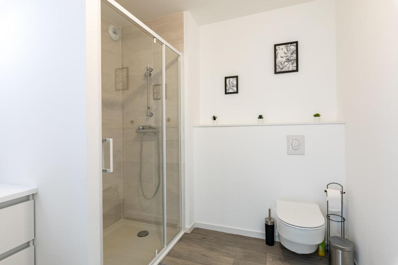 디나르 L'Ecume - Studio Moderne Avec Grand Balcon Et Place De Parking 아파트 외부 사진