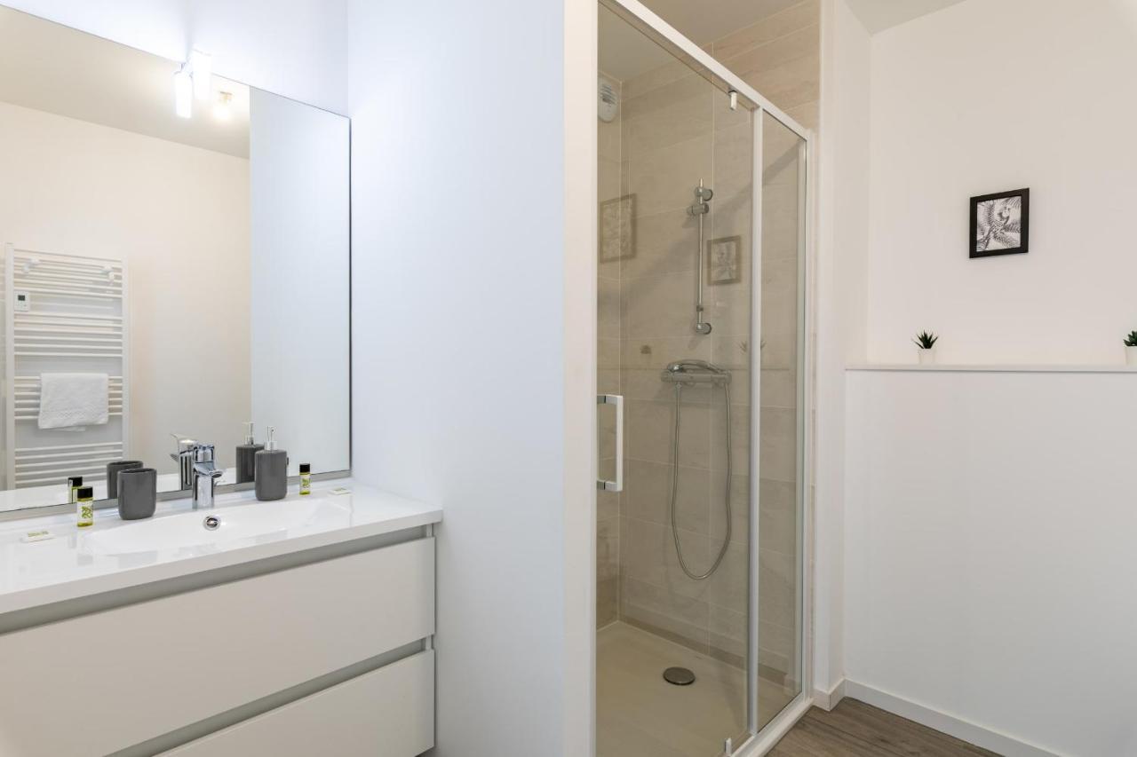 디나르 L'Ecume - Studio Moderne Avec Grand Balcon Et Place De Parking 아파트 외부 사진